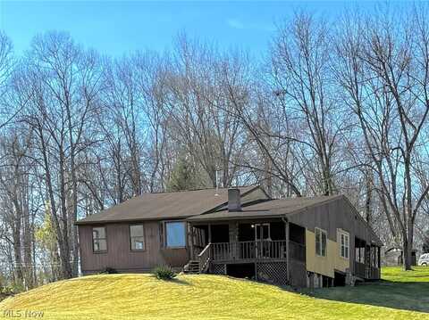 36 Friar Tuck Road, Belleville, WV 26133