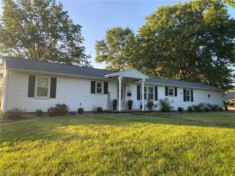 531 Evergreen Drive, Dover, OH 44622