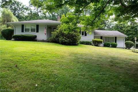 6162 Circle Drive, Poland, OH 44514