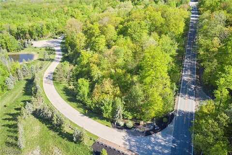 1121 River Valley Trail, Hinckley, OH 44233