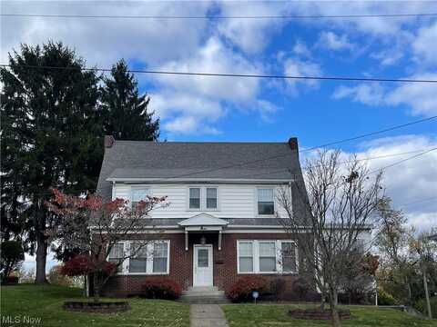 215 E Main Street, Saint Clairsville, OH 43950