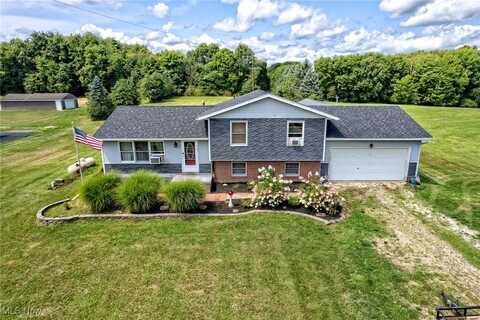 1015 Stroup Road, Atwater, OH 44201