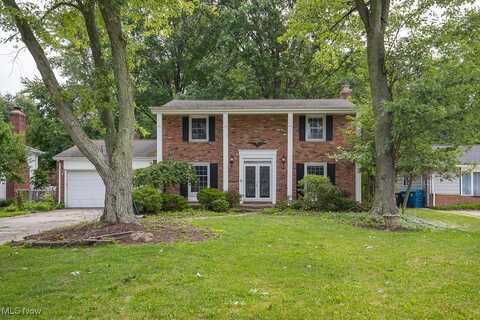 5771 Forest Ridge Drive, North Olmsted, OH 44070