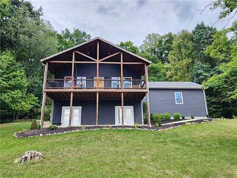 7720 Baker Road, Frazeysburg, OH 43822