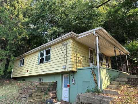 7 Washington Street, Newell, WV 26050