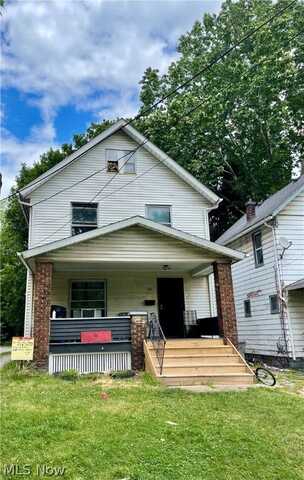 122 New York Avenue, Youngstown, OH 44505