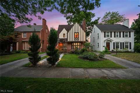 18716 Scottsdale Boulevard, Shaker Heights, OH 44122