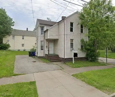 2903 E 61st Street, Cleveland, OH 44127