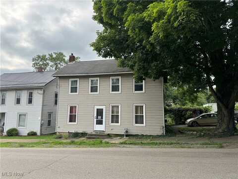 172 E Clay Street, Fredericksburg, OH 44627