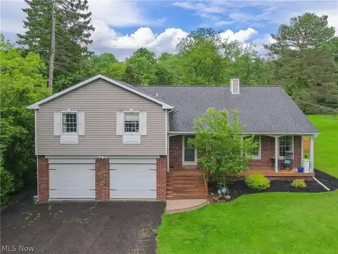 16221 Snyder Road, Chagrin Falls, OH 44022