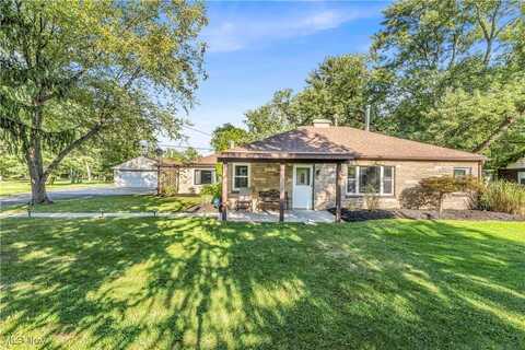 7479 Macedonia Road, Oakwood Village, OH 44146