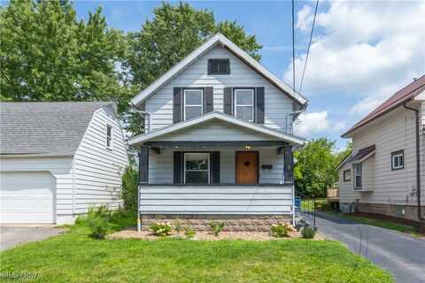 711 N Ward Avenue, Girard, OH 44420