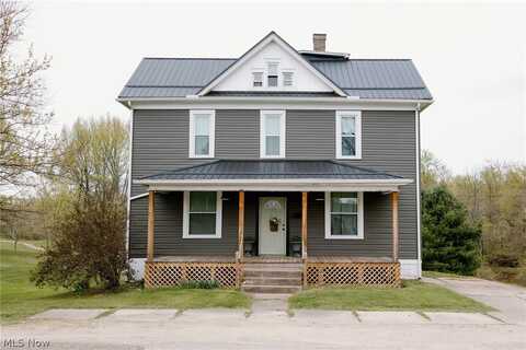 202 Meek Avenue, Byesville, OH 43723