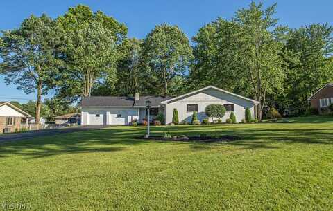 7176 Wildwood Drive, Brookfield, OH 44403