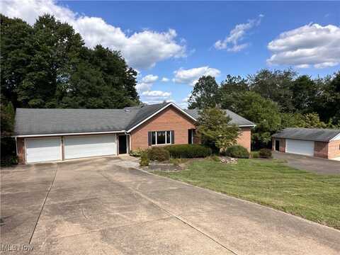 1510 W Buckhorn Drive, Millersburg, OH 44654