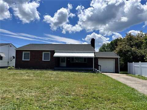 301 Park Drive, Campbell, OH 44405