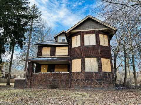 1904 Cordova Avenue, Youngstown, OH 44504