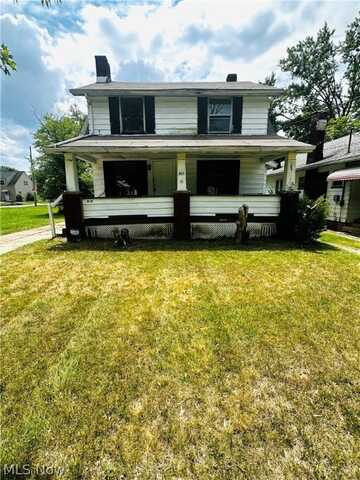 505 W Ravenwood Avenue, Youngstown, OH 44511