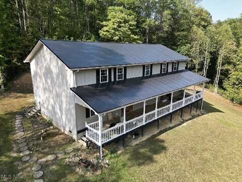 378 Big Sandy Rd., Newton, WV 25266