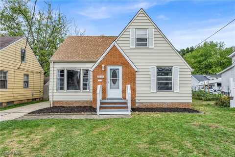 5154 Anthony Street, Maple Heights, OH 44137