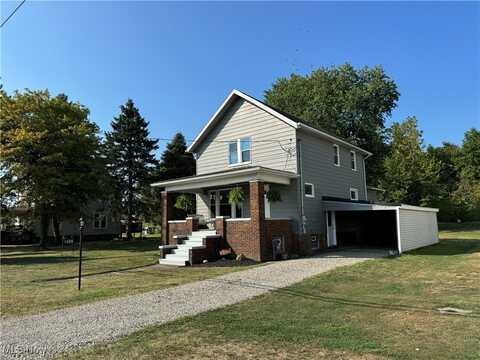 1600 Roanoke Avenue, Uhrichsville, OH 44683