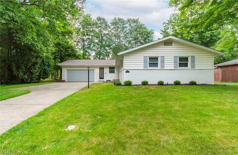 1640 Squaw Creek Drive, Girard, OH 44420