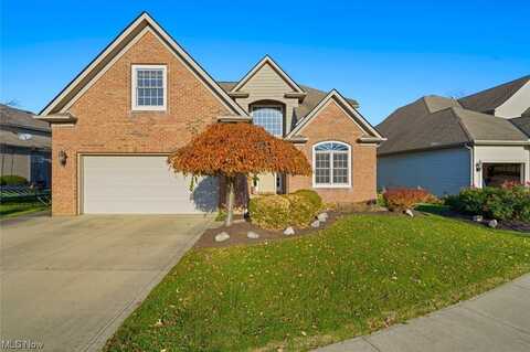 4221 Queens Gate, Avon, OH 44011