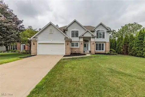 17267 Hampton Chase, Strongsville, OH 44136