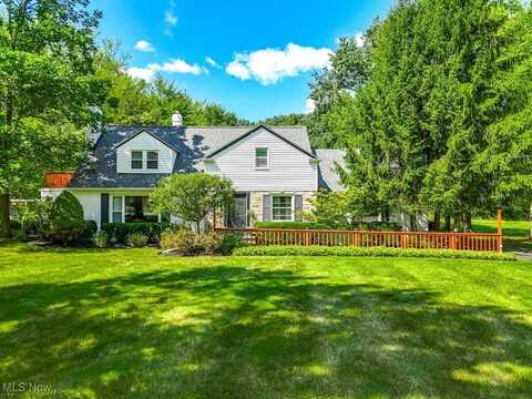 140 Meadowhill Lane, Moreland Hills, OH 44022