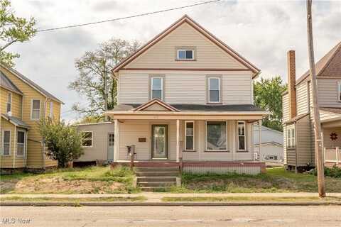 412 W 3rd Street, Uhrichsville, OH 44683