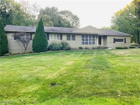 3060 W Edgerton Road, Silver Lake, OH 44224