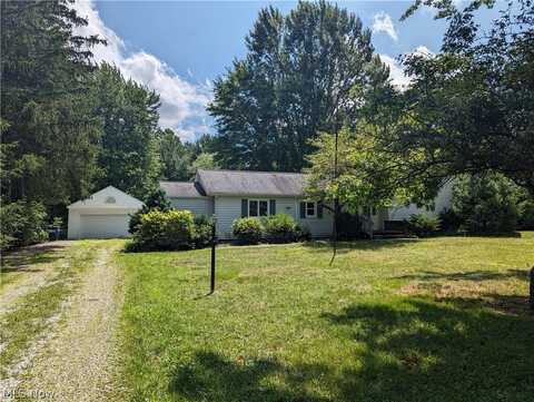 8127 Cedar Road, Chesterland, OH 44026