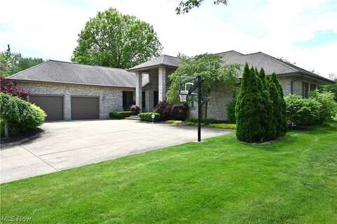 370 Shadydale Drive, Canfield, OH 44406