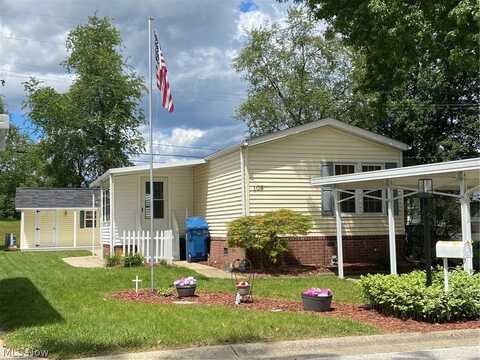 105 G Street SW, Navarre, OH 44662