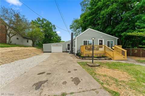 3568 Mccartney Road, Youngstown, OH 44505