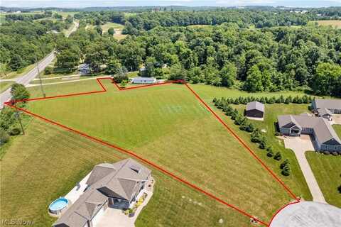 5756 Township Road 276, Millersburg, OH 44654