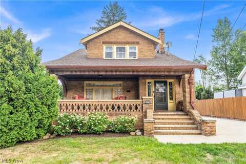 18014 Larchwood Avenue, Cleveland, OH 44135