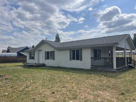 925 LARCH ST, KETTLE FALLS, WA 99141