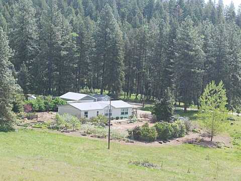 2558 GRIMM RD, ADDY, WA 99101