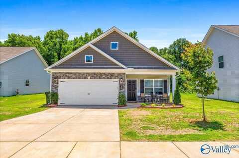 136 Lincoln Gray Circle, New Market, AL 35761