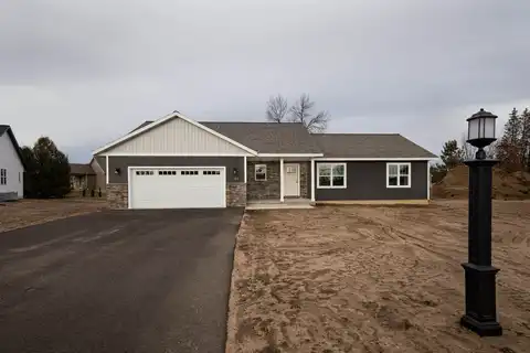 744 Red Sunset Court, Plover, WI 54467