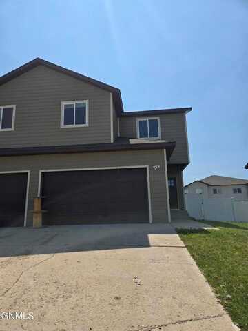 13690 Kristina Street, Williston, ND 58801