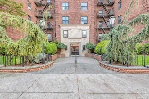 25-40 31st Avenue, Astoria, NY 11106