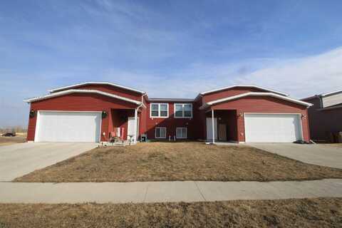 1512 & 1514 47th Loop SE, Minot, ND 58701