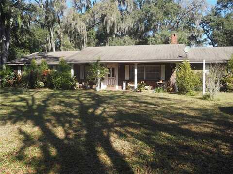 95 Pinewood Ln, Winter Haven, FL 33881