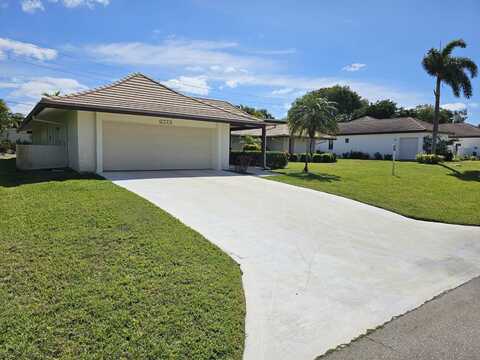 4114 SE Fairway E, Stuart, FL 34997