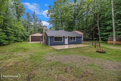 8653 W Duck Road, Mears, MI 49436