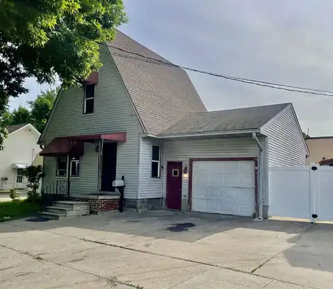 102 N Hampton Street, Bay City, MI 48708