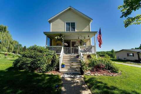 59 7th, Mineral Point, WI 53565