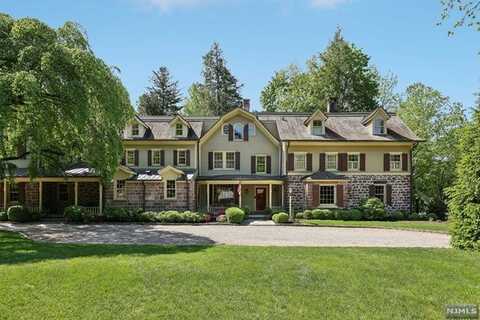 825 East Saddle River Road, Ho Ho Kus, NJ 07423